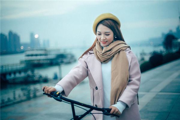 下巴短小预示着什么男人，下巴短是不是没福气