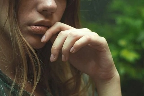 水瓶男讨厌哪种女生（水瓶座女生反感你的表现）