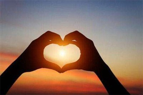 2020年巨蟹座的桃花运（巨蟹座的桃花劫在几岁）