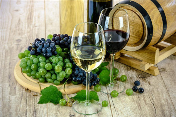 梦见甜酒是什么意思（梦见自己喝甜酒是什么意思）