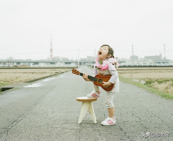 一眼万年的意思代表什么生肖，一眼万年后半句