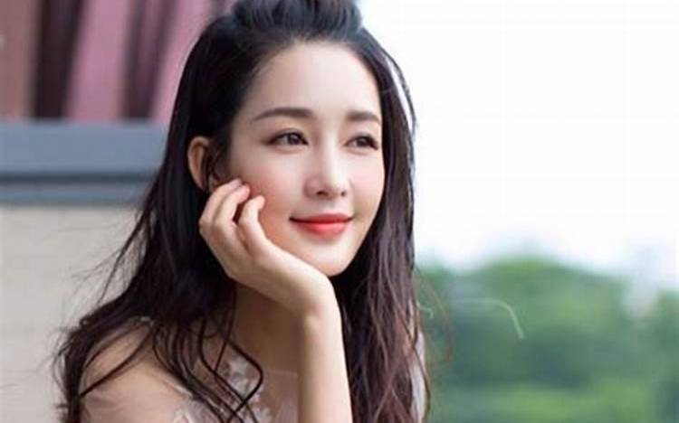 射手座女生长大漂亮吗，射手女长大以后美吗