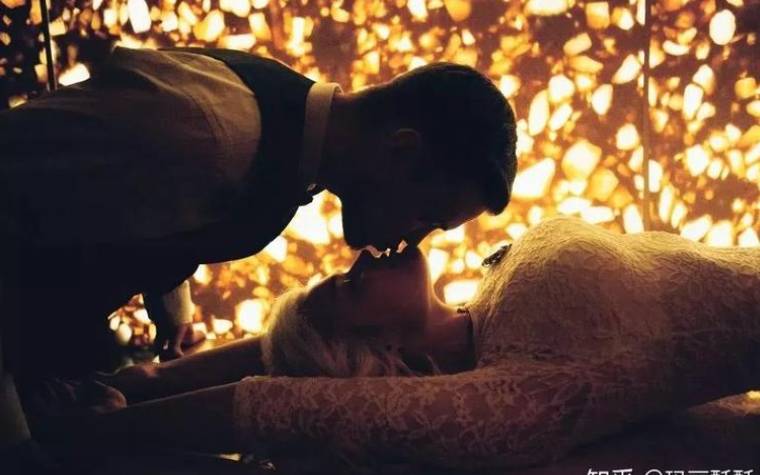 天蝎男爱上你的细节是什么