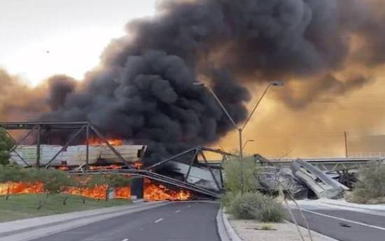 梦见火车脱轨 梦见火车脱轨