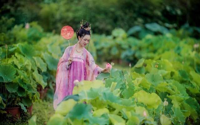 十二星座里成熟后更有魅力的星座，白羊女成熟后什么样