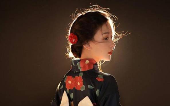 闹闹女巫星座双子座月运势，2022年4月