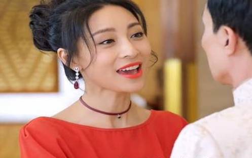 女生梦到变态纠缠吓醒了 女生梦到变态纠缠吓醒了