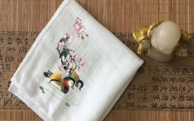你们两的定情信物是什么