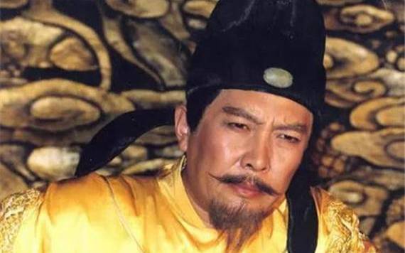 李姓宝宝起名带金字旁字（八字行运水向金财旺）