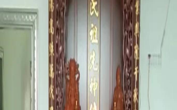 梦见神（梦见神位和香火）
