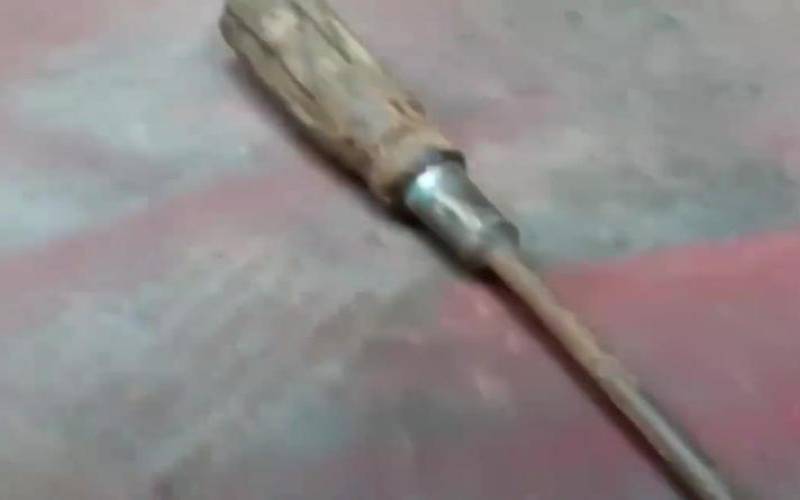 梦见螺丝刀（梦见螺丝刀断了）