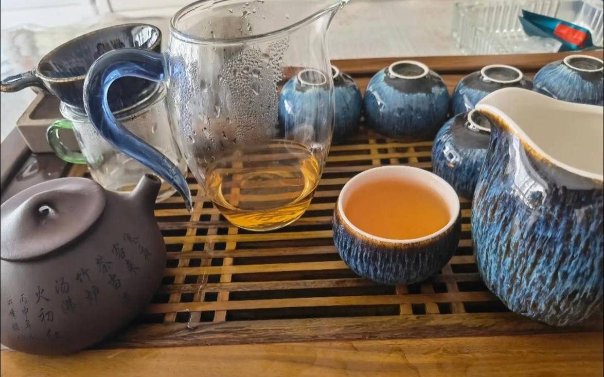 梦见电壶烧水（女人梦见电壶要警惕）