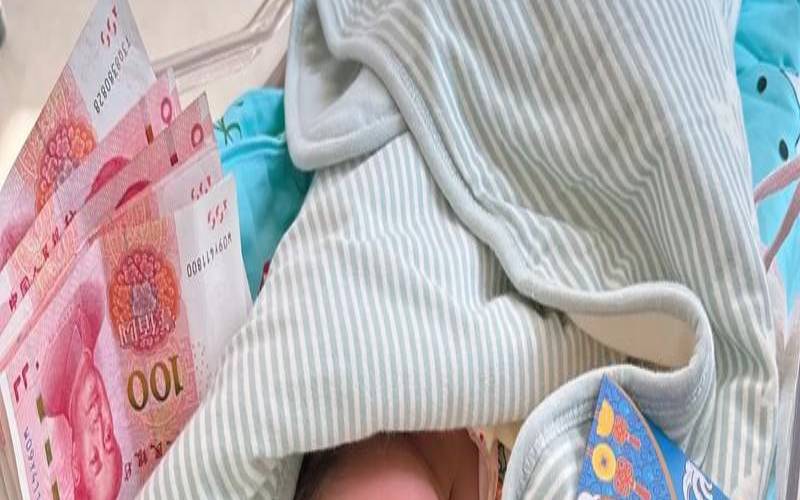 农历六月初八出生男孩（2019年腊月初八）
