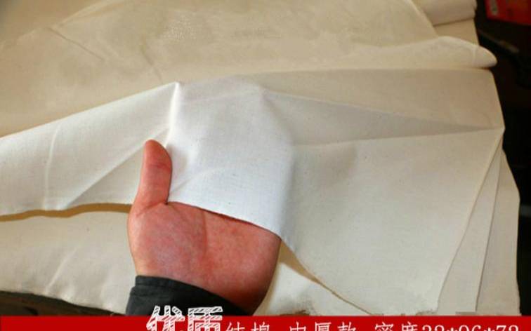 梦见亲人们戴白色的布（梦见找不到亲人很着急）