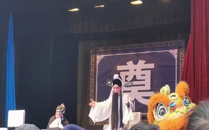 梦见黑白无常追我什么意思（做梦长了白头发）