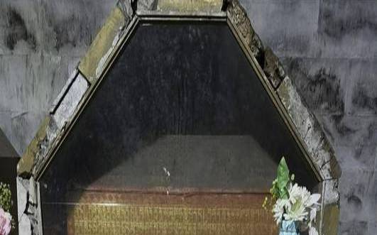 梦见不知道的死人（周公解梦梦见死尸）