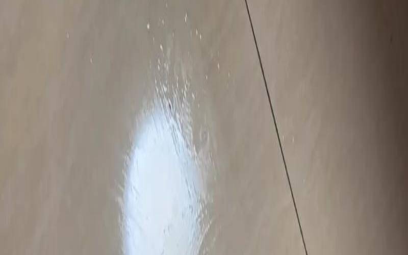 做梦梦到水灾是什么征兆（梦到下大雨到处都是水）