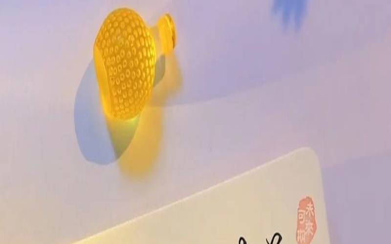 他是爱着你的皮囊还是灵魂，灵魂的爱才是真爱