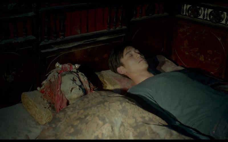 做梦梦到家中有鬼,女人梦见房间有鬼很真实