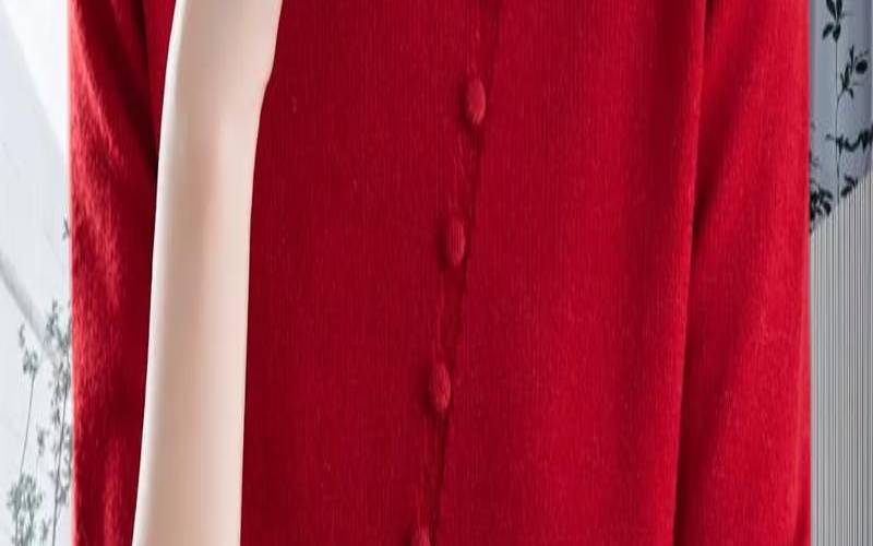 本命年穿暗红色衣服可以吗（本命年不能自己买红）