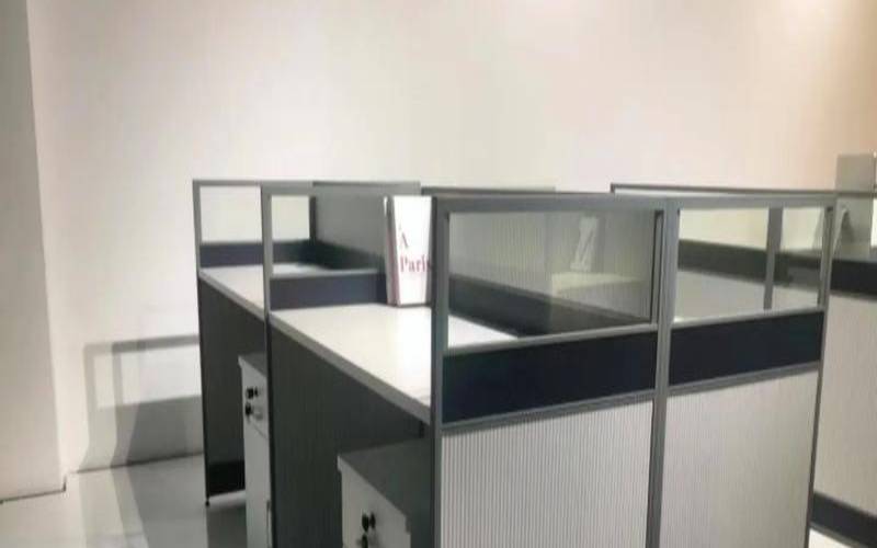 办公室屏风风水学（办公室放什么屏风最好）