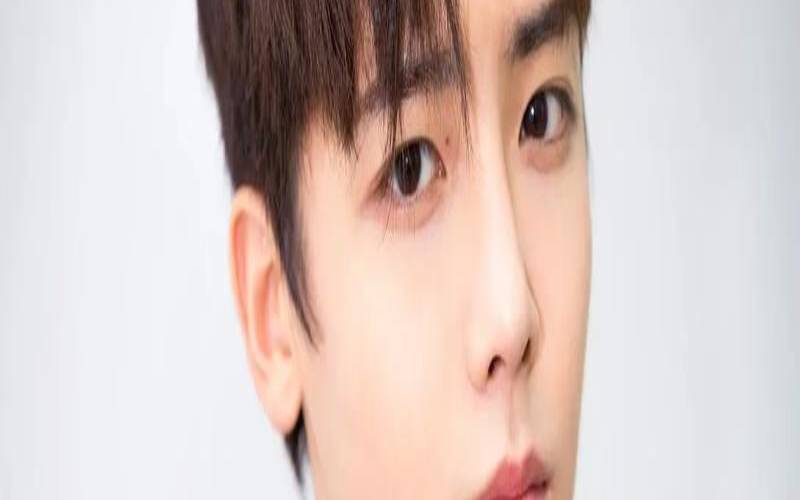 侯明昊的详细资料（张翰什么星座）