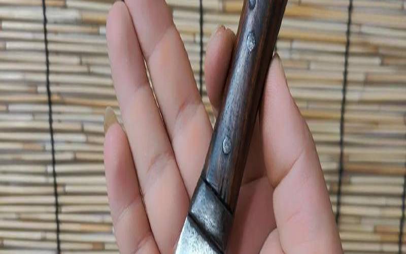 梦见匕首（做梦梦见匕首）