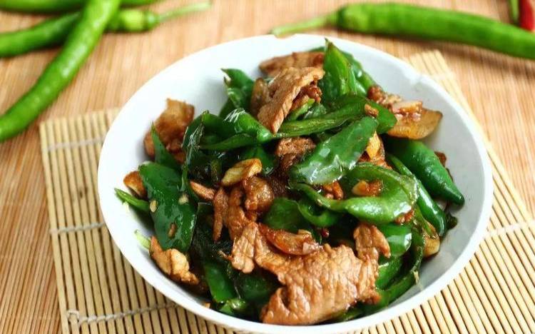 梦见炒肉是什么预兆（梦见炒肉要警惕四种病）