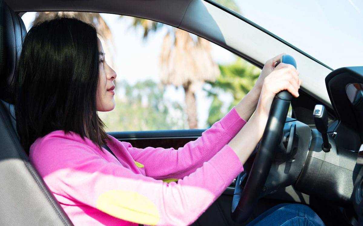 梦到坐车出行中途下车了(梦见坐车要警惕四种病)