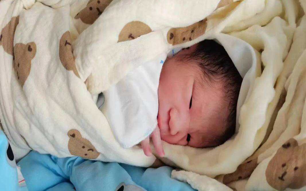 2022年7月24号诞生的宝宝（2021年7月24日出生的人）