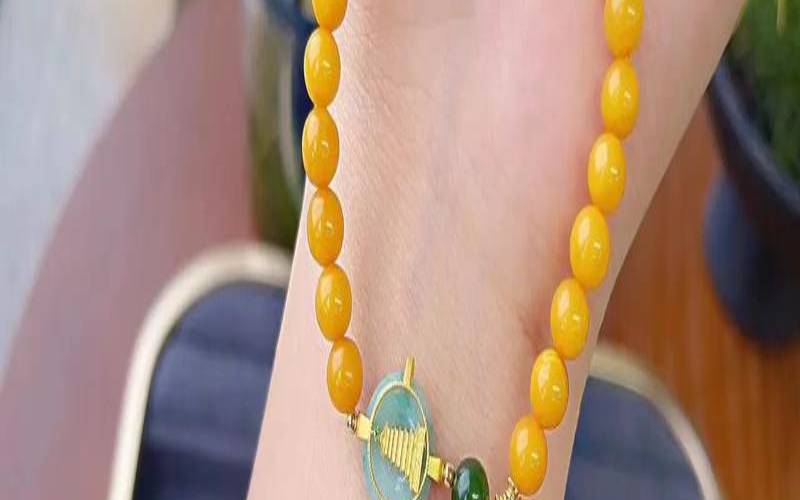 69年属鸡男有二婚命吗（69年鸡戴什么手串最好）