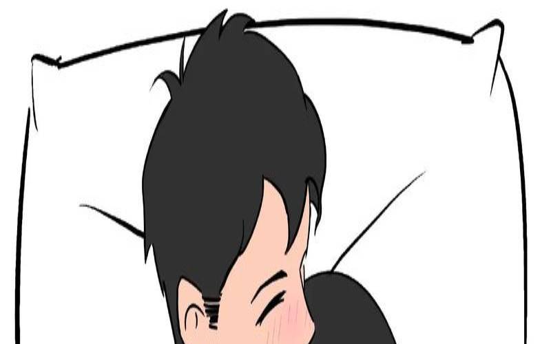 男朋友躺在身边做春梦（梦见自己的情人光着下身）