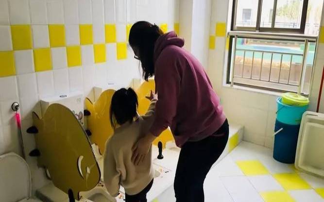 如厕包括哪些方面(卧室小便属于好事还是坏事)