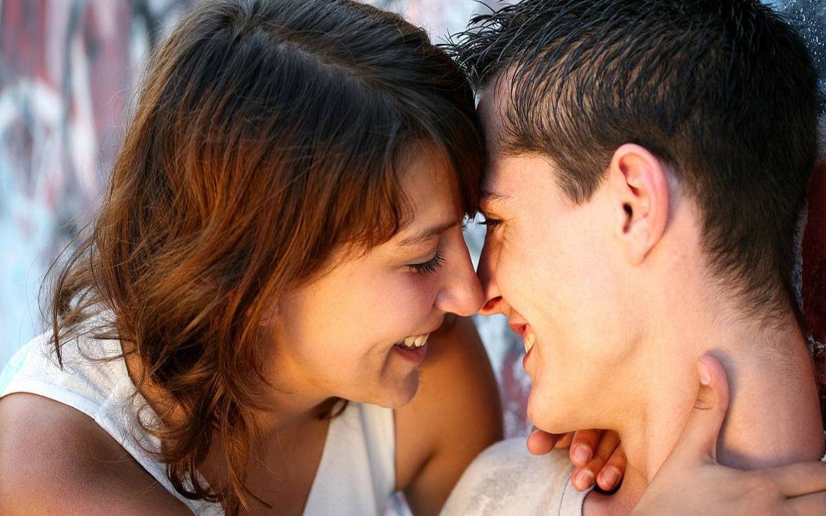 梦见被男人强吻（梦见被男人强吻很真实）