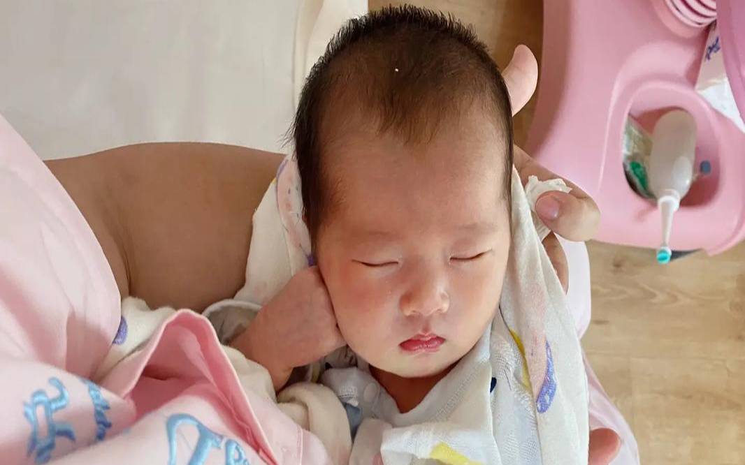 2022年10月4号诞生的宝宝（2021年10月4号出生）