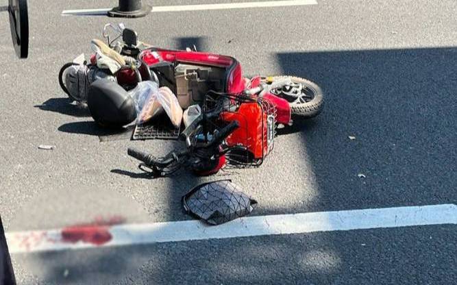 梦见车祸现场满地都是血（梦到车祸现场死人很惨）