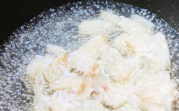 梦到猪油流了一地（女人梦见猪油的七大预兆）