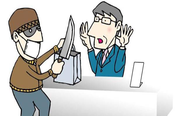 梦见强盗抢劫自己首饰（梦见自己遭遇强盗）