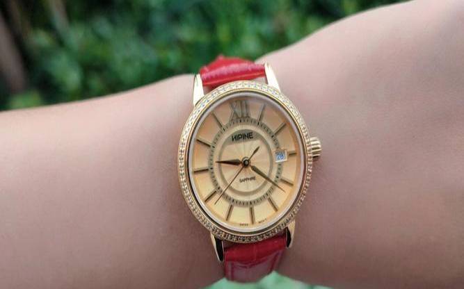 本命年买手表合适吗（本命年买表有什么寓意）