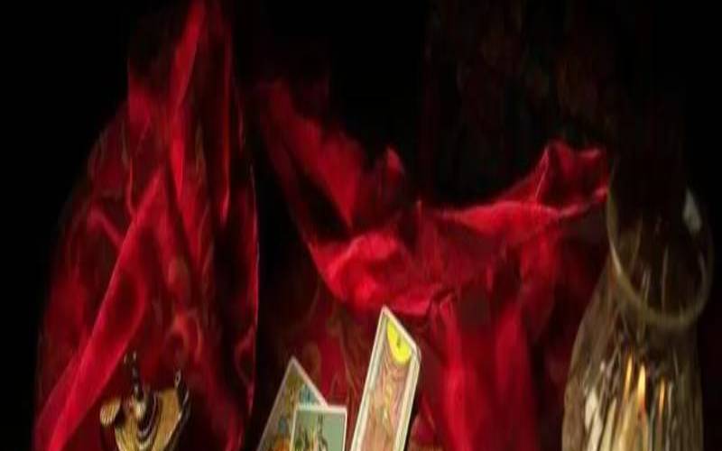 塔罗牌占卜我的感情状况（塔罗占卜他在赌气吗）