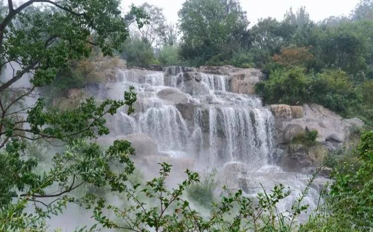 重阳节适合去哪儿玩（带父母出去旅游去哪合适）