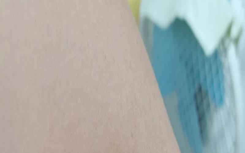 梦到胳膊流血疼（女人梦见胳膊出血要发财）