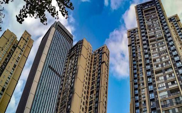 已婚女人梦见买楼房（梦见买房是吉兆发财）