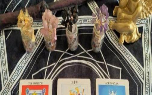 塔罗我该怎么对待这份感情（塔罗占卜我俩会和好吗）