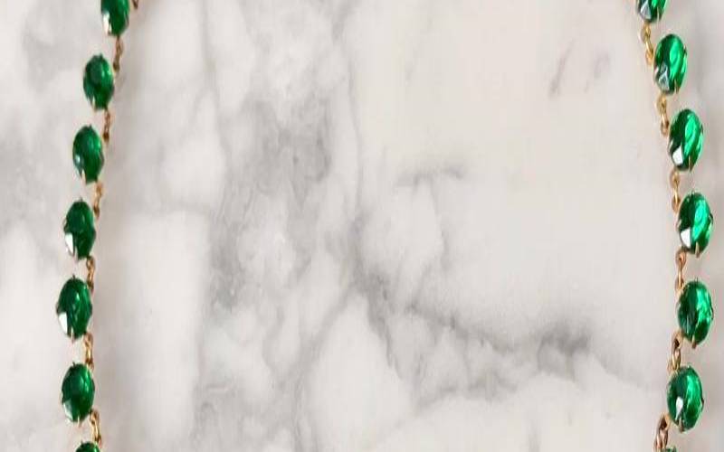 祖母绿适合什么星座（祖母绿是水晶吗）