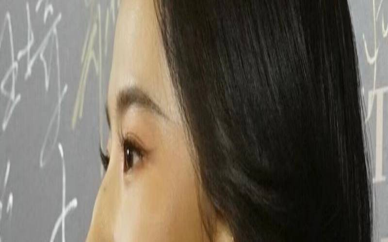 鼻子侧面太高（鼻子高挺的女人性格）