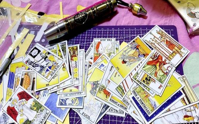 正版塔罗和盗版塔罗（塔罗牌盗版影响结果吗）