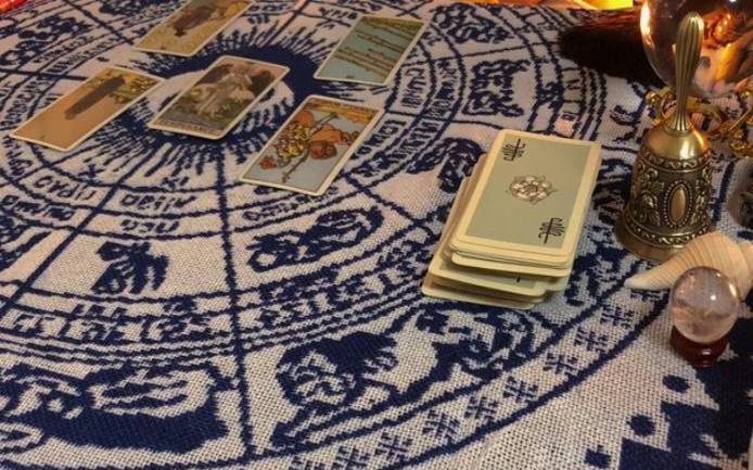 塔罗占卜未来我是有钱人吗（塔罗牌占卜准吗）