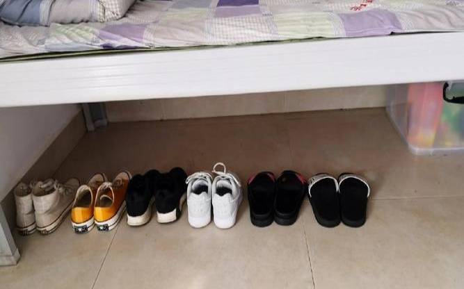 床底下放鞋子有什么说法（床底能放鞋子吗风水）