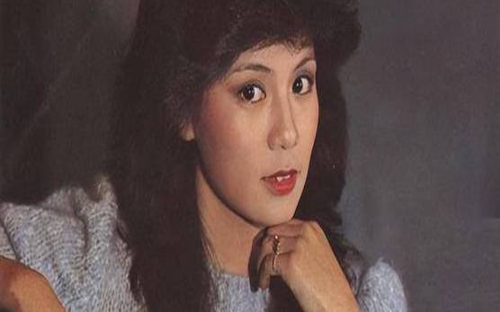 翁美玲什么星座血型（朱玲玲星座血型）